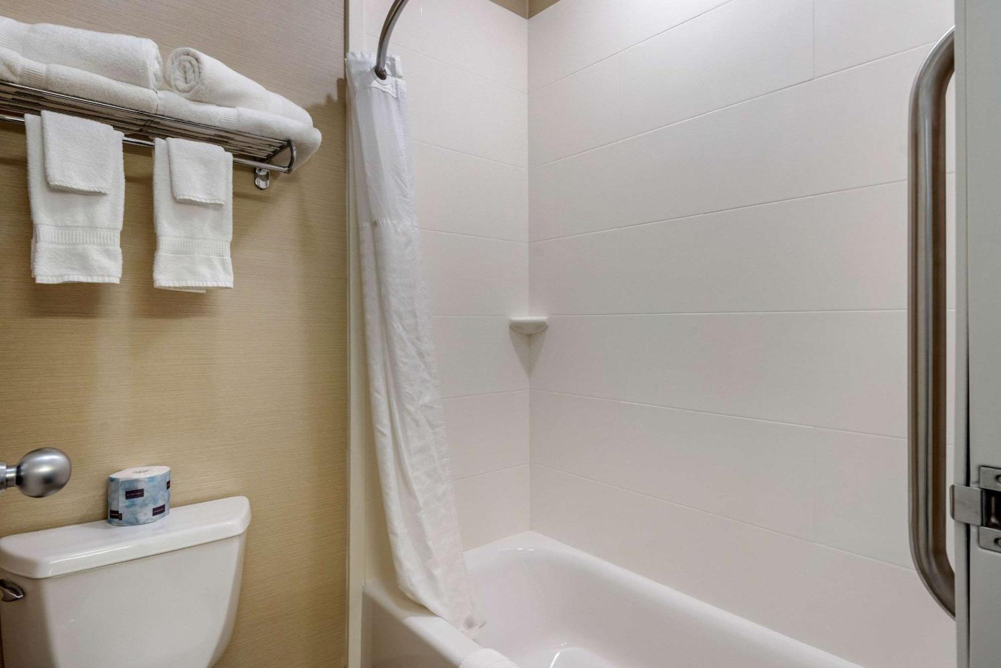 Comfort Inn Ellsworth - Bar Harbor Kültér fotó